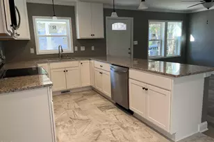 102 Saint Augustine St, Raleigh, NC 27610 - Photo 7