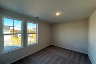 22 E Emily Gardens Dr, Selma, NC 27576 - Photo 11