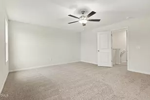 22 E Emily Gardens Dr, Selma, NC 27576 - Photo 19