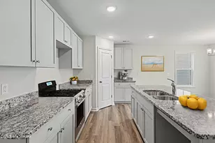 22 E Emily Gardens Dr, Selma, NC 27576 - Photo 9