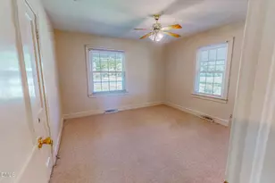 208 S Morgan St, Roxboro, NC 27573 - Photo 19