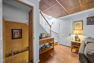 121 London Plain Ct, Cary, NC 27513 - Photo 9