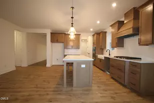 2505 Vetrina Wy, Apex, NC 27502 - Photo 5