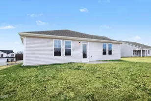 31 E Emily Gardens Dr, Selma, NC 27576 - Photo 27