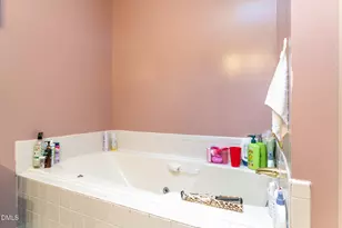 5686 Bear Creek Cir, Fayetteville, NC 28304 - Photo 23