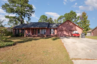 5686 Bear Creek Circle, Fayetteville, NC 28304 - Photo 3