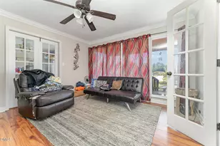 5686 Bear Creek Cir, Fayetteville, NC 28304 - Photo 9