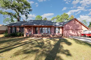 5686 Bear Creek Cir, Fayetteville, NC 28304 - Photo 1