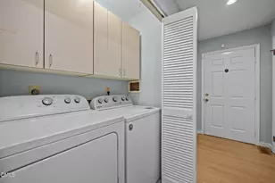 9 Willow Bridge Dr, Durham, NC 27707 - Photo 5