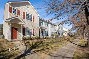 317 Commons Dr, Holly Springs, NC 27540 - Photo 3