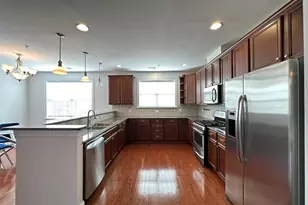 10411 Rosegate Ct, Raleigh, NC 27617 - Photo 9