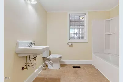 110 S Layton Avenue, Dunn, NC 28334 - Photo 27