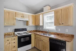 104 S Woodstone Dr, Archer Lodge, NC 27527 - Photo 19