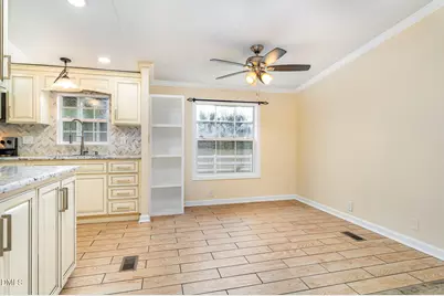 7810 US Highway 301 S, Four Oaks, NC 27524 - Photo 11