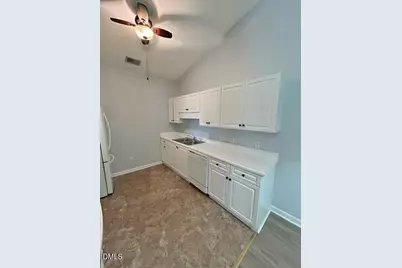 3010 Winston Drive #81, Burlington, NC 27215 - Photo 5