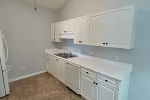 3010 Winston Dr, Burlington, NC 27215 - Photo 5