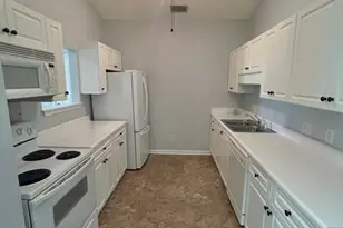 3010 Winston Dr, Burlington, NC 27215 - Photo 3