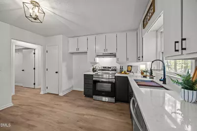 9909 Leslie Drive, Chapel Hill, NC 27516 - Photo 17