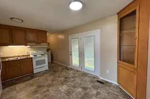 309 Saint St, Dunn, NC 28334 - Photo 7