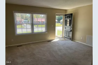 309 Saint Street, Dunn, NC 28334 - Photo 3