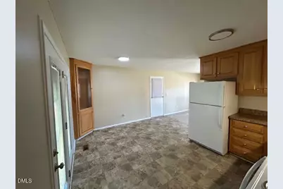 309 Saint Street, Dunn, NC 28334 - Photo 5