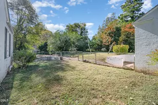 303 W Dolphin St, Siler City, NC 27344 - Photo 37