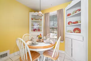 303 W Dolphin St, Siler City, NC 27344 - Photo 11