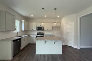 10 Raven Rock Pl, Clayton, NC 27520 - Photo 3