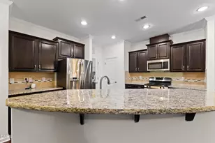 208 Kylemore Cir, Cary, NC 27513 - Photo 7