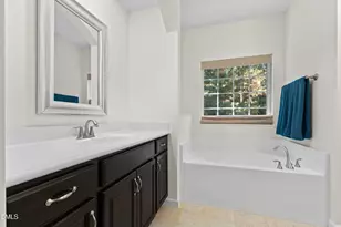 208 Kylemore Cir, Cary, NC 27513 - Photo 21