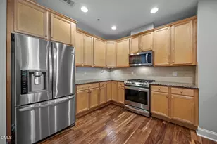 10410 Rosegate Ct, Raleigh, NC 27617 - Photo 7