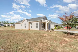 3060 Camden Creek Dr, Raleigh, NC 27610 - Photo 23