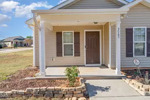 3060 Camden Creek Dr, Raleigh, NC 27610 - Photo 3