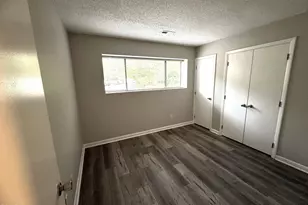 533 Pine Ridge Pl, Raleigh, NC 27609 - Photo 11