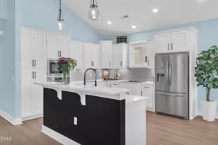 405 Ivy Ln Ln, Carolina Beach, NC 28428 - Photo 3