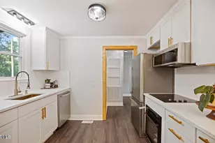 606 E Club Blvd, Durham, NC 27704 - Photo 7