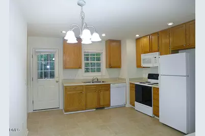 400-B W Poplar Avenue, Carrboro, NC 27510 - Photo 7