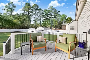 22 Quebec Dr, Selma, NC 27576 - Photo 9