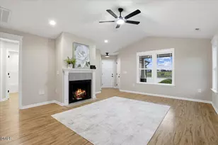 52 Grace Pond Ave, Benson, NC 27504 - Photo 7