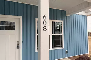 608 S Vance St, Fremont, NC 27830 - Photo 3