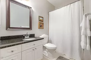 3121 Hemlock Forest Cir, Raleigh, NC 27612 - Photo 17