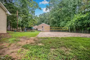 201 Howell St, Chapel Hill, NC 27514 - Photo 15