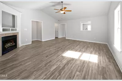 2926 High Plains Drive, Hope Mills, NC 28348 - Photo 3