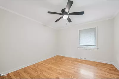 201 Howell Street #300a, Chapel Hill, NC 27514 - Photo 9