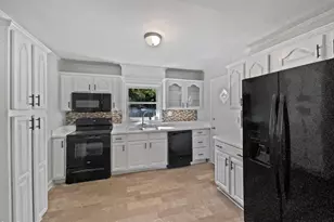 3901 Hartwell Rd, Fayetteville, NC 28304 - Photo 7