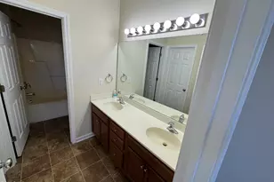 1425 Tawny Vw Ln, Raleigh, NC 27603 - Photo 5