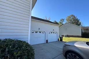 1425 Tawny Vw Ln, Raleigh, NC 27603 - Photo 3