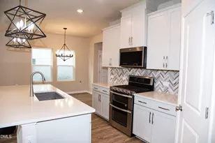 912 Mortar Ln, Cary, NC 27519 - Photo 5