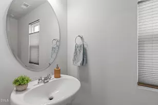 1809 Barrett Run Trl, Apex, NC 27502 - Photo 17