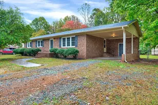704 E Ashland Dr, Mebane, NC 27302 - Photo 27